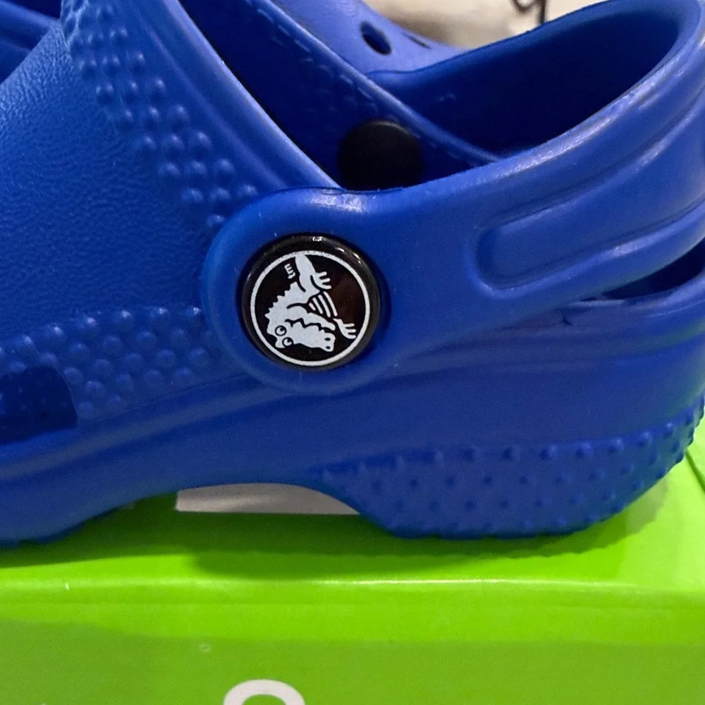 New Baby Crocs Size 2-3